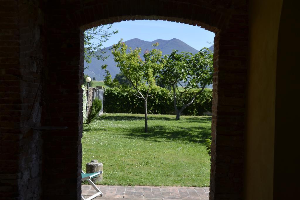 B&B Glicine E Luna Cascina Zewnętrze zdjęcie